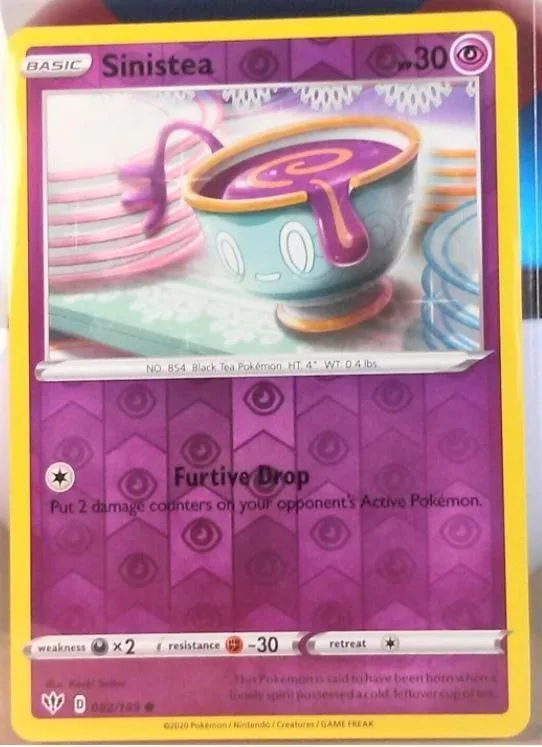 Sinistea reverse holo card front, Darkness Ablaze 82/189