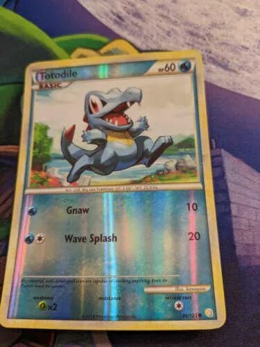Totodile reverse holo card front, HeartGold & SoulSilver 86/123