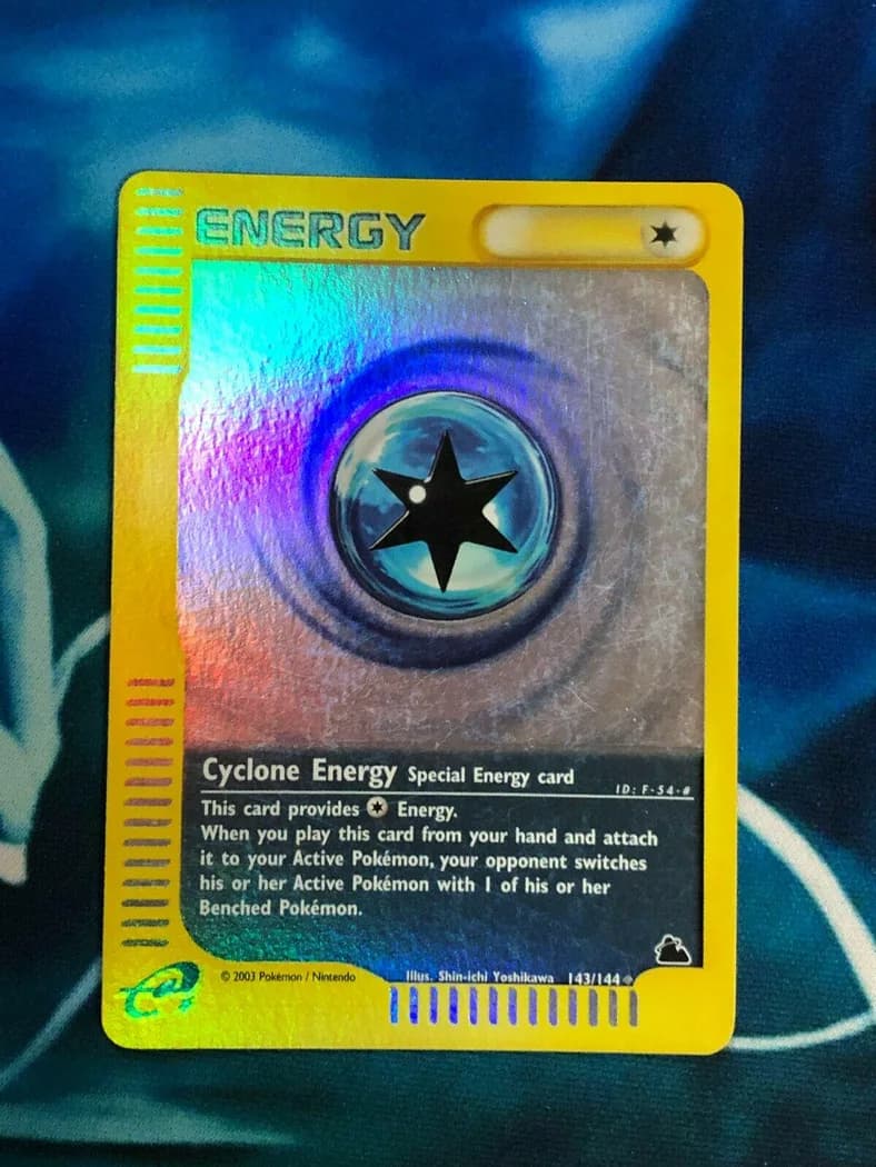 Cyclone Energy reverse holo card front, Skyridge 143/144