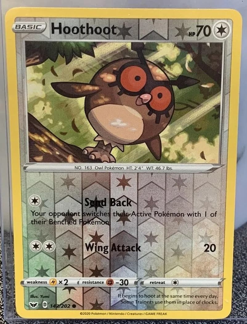 Hoothoot reverse holo card front, Sword & Shield 143/202