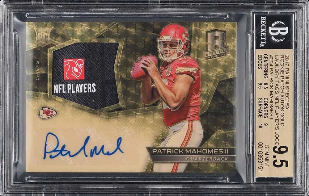 2017 Panini Spectra Patrick Mahomes Rookie Patch Autograph Gold #204; representative card reference, color/finish and individual copy details may differ