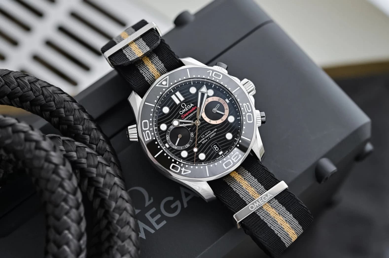 Omega Seamaster Diver 300M Co-Axial Master Chronometer Chronograph 44mm '007 First Light' ref. 210.32.44.51.01.002 watch front