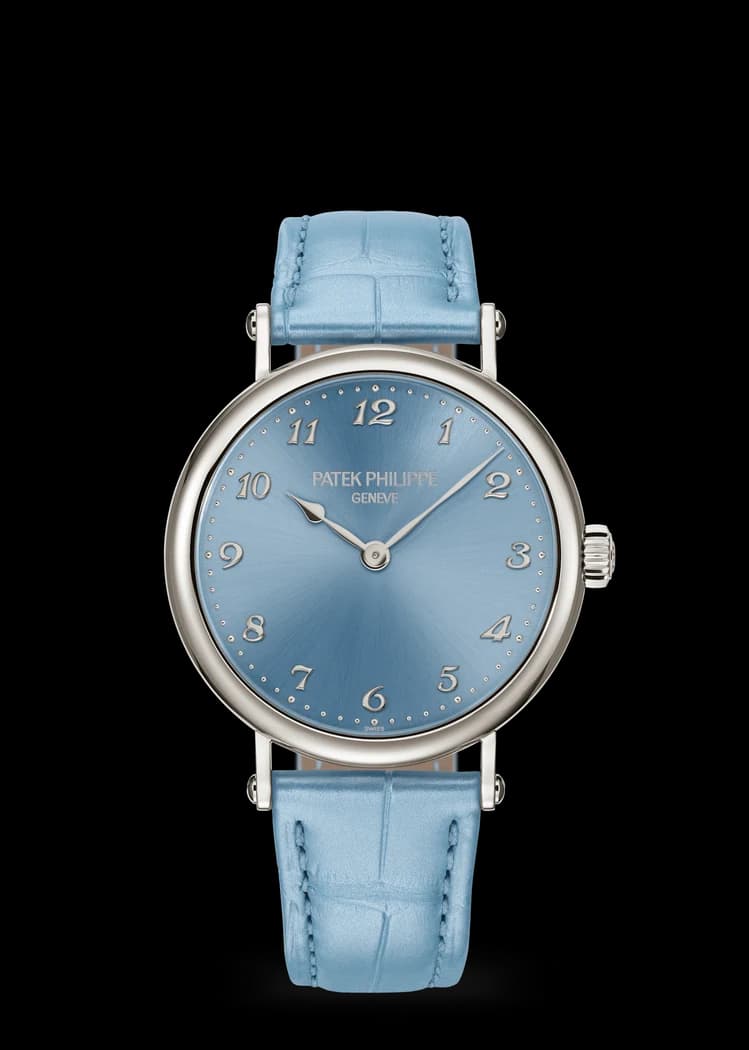 Patek Philippe Calatrava 7200/50G-012 watch front