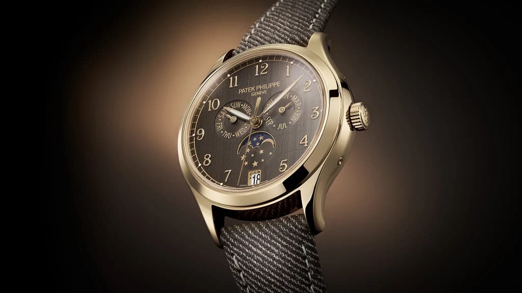 Patek Philippe Complications 4946R-001 watch front