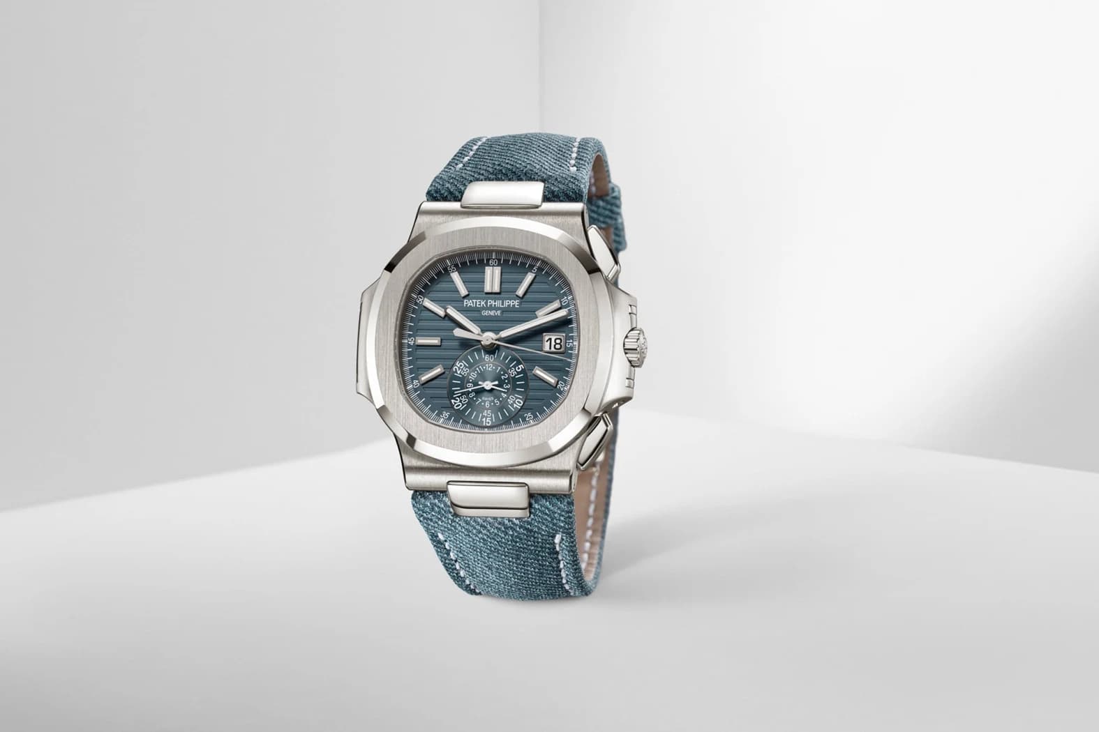 Patek Philippe Nautilus Flyback Chronograph ref. 5980/60G-001 watch front