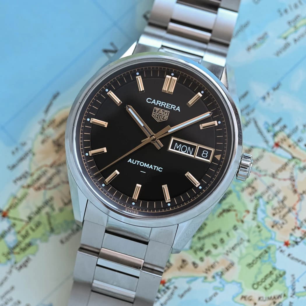 TAG Heuer Carrera Day-Date ref. WDA2111.BA0043 watch front