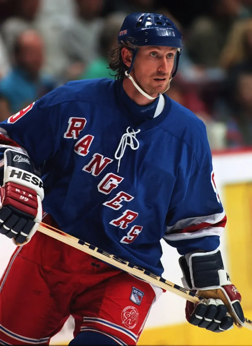 Wayne Gretzky playing for the New York Rangers